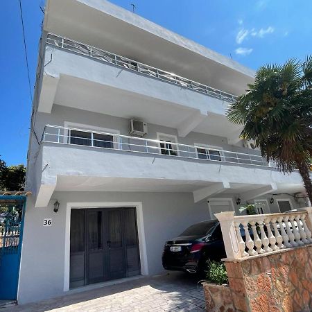 Villa Shqiponja Sarandë Eksteriør billede