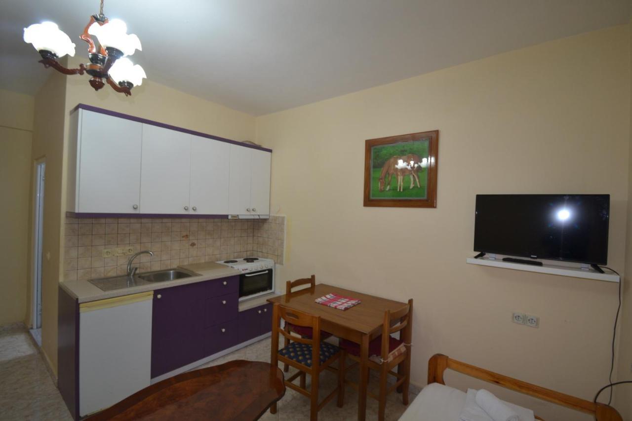 Villa Shqiponja Sarandë Eksteriør billede